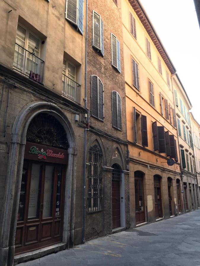 Il Giardino Di Pantaneto Residenza D'Epoca Acomodação com café da manhã Siena Exterior foto
